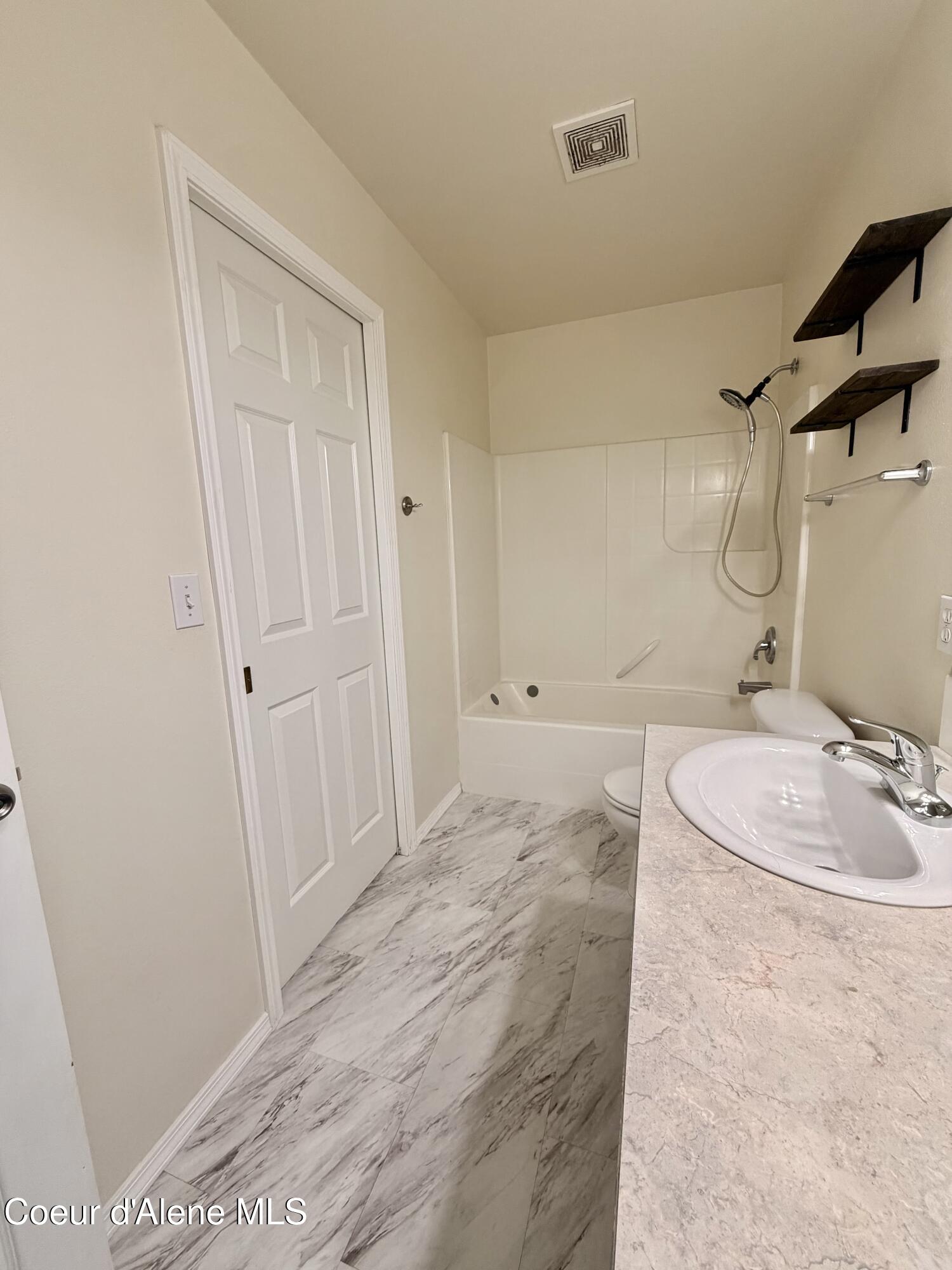 1744 North Chehalis Street Post Falls, ID 83854 - Photo 15 of 43 IMG_8612