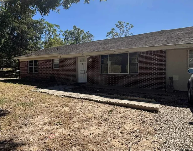 $1,650 | 305 Arthur Street, Lindale, TX 75771