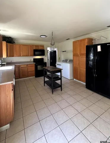 $1,650 | 305 Arthur Street, Lindale, TX 75771