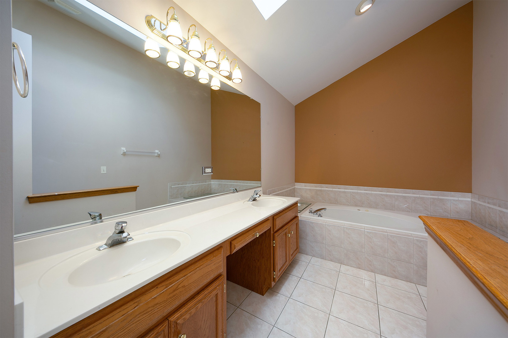 2772 Freeland Circle Naperville, IL 60564 - Photo 27 of 37