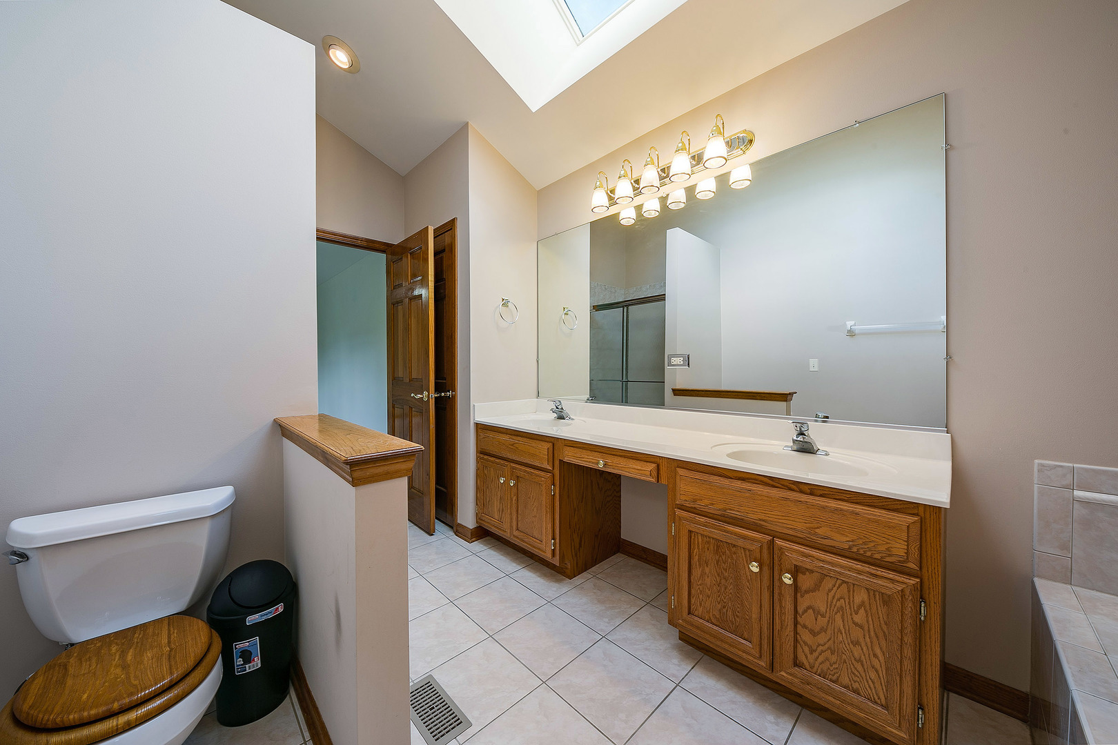 2772 Freeland Circle Naperville, IL 60564 - Photo 28 of 37