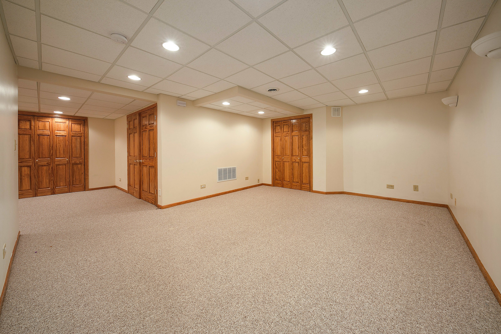 2772 Freeland Circle Naperville, IL 60564 - Photo 31 of 37