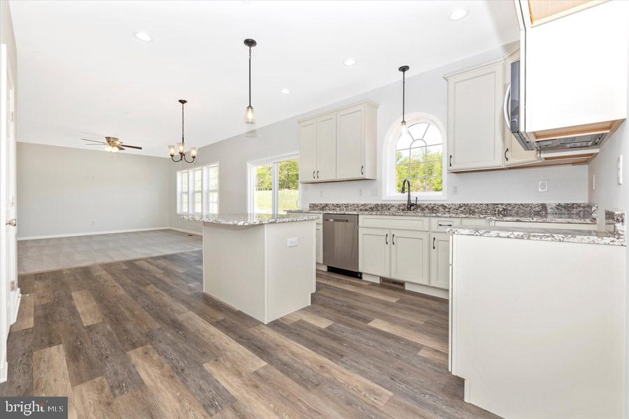 Edgemont Road Frederick, MD 21702 - Photo 3 of 7 Kitchen