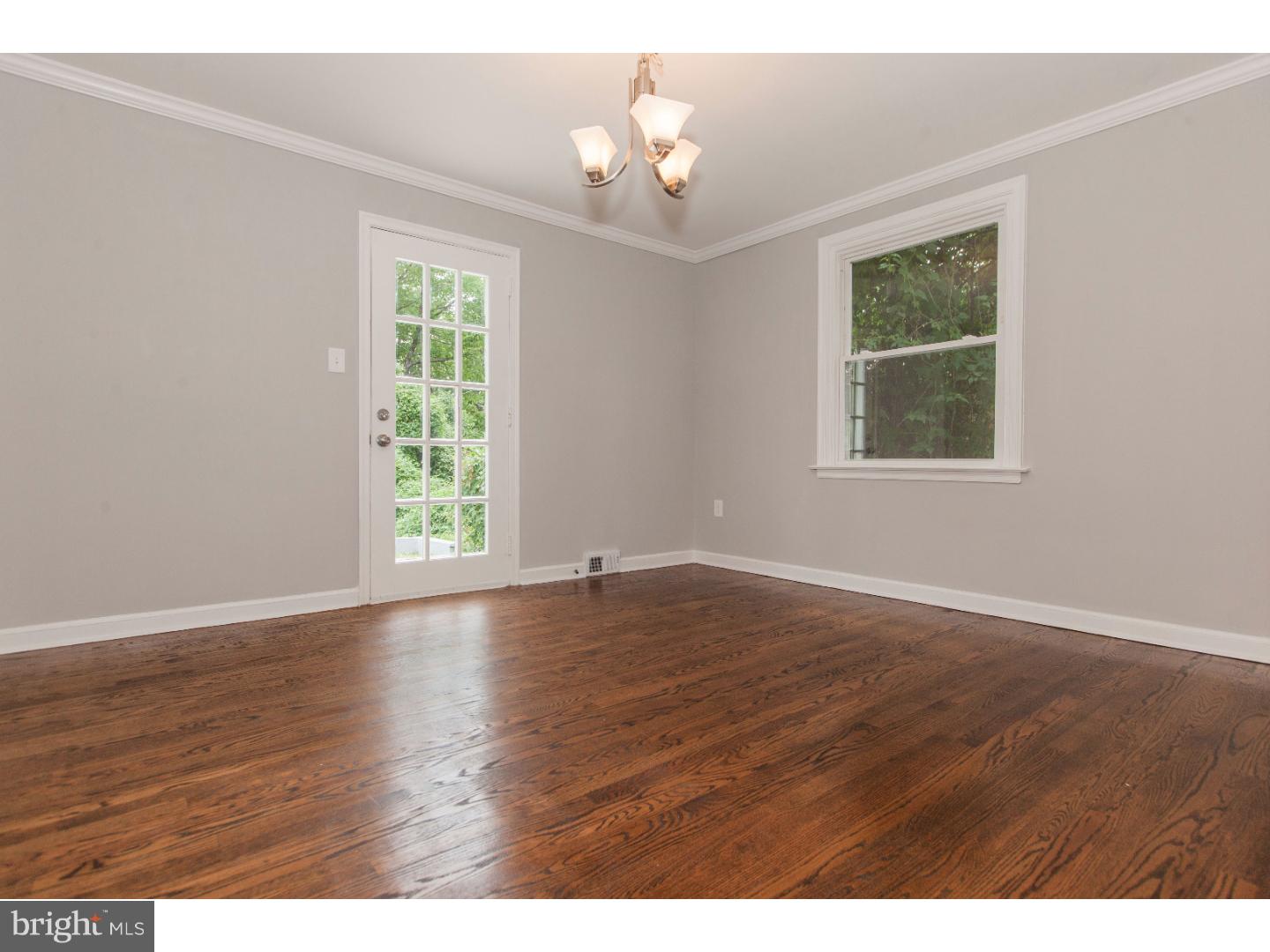 103 Johns Road Cheltenham, PA 19012 - Photo 8 of 24 Gallery Image 8