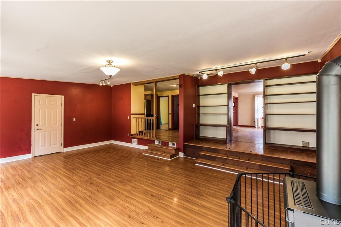 109 Lynbrook Circle DeWitt, NY 13214 - Photo 17 of 47