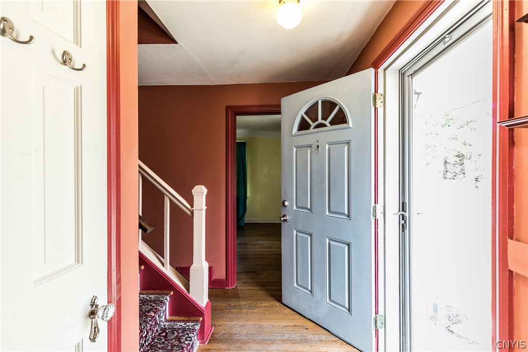 109 Lynbrook Circle DeWitt, NY 13214 - Photo 4 of 47