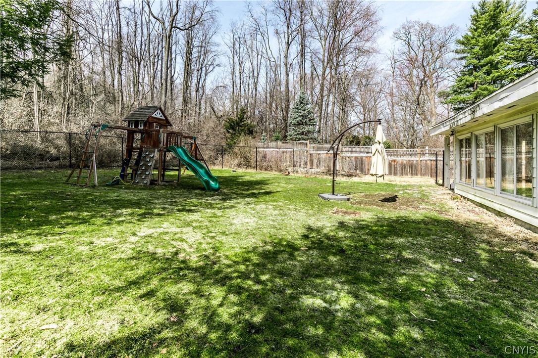 109 Lynbrook Circle DeWitt, NY 13214 - Photo 43 of 47