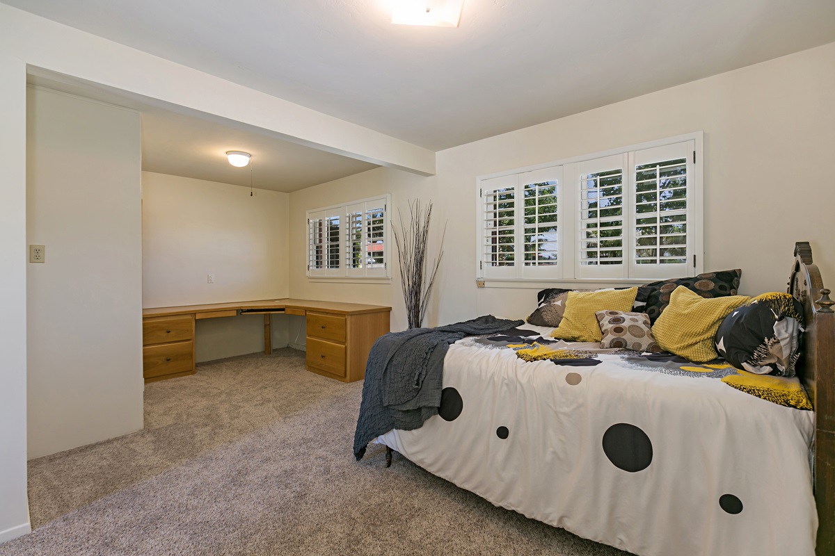 1925 Valley Road Oceanside, CA 92056 - Photo 14 of 24 Gallery Image 14
