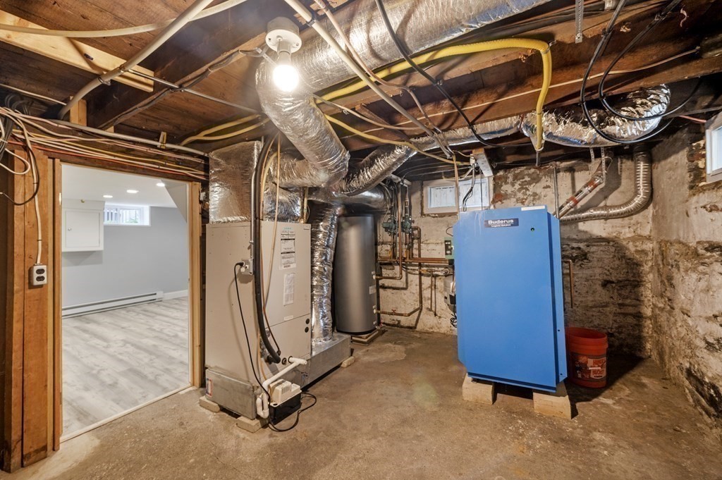 2 Reed St Court, Unit 2 Cambridge, MA 02140 - Photo 25 of 31 a view of a room with gym equipment