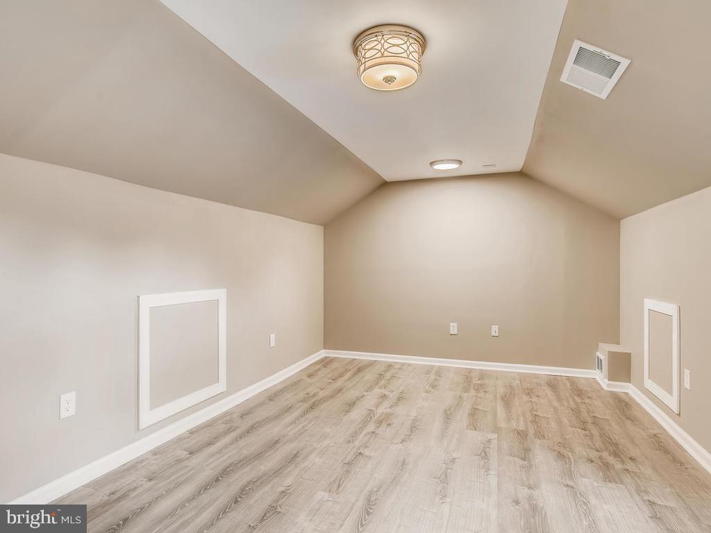 2019 Winford Road Baltimore, MD 21239 - Photo 18 of 27