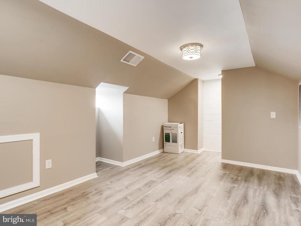 2019 Winford Road Baltimore, MD 21239 - Photo 20 of 27