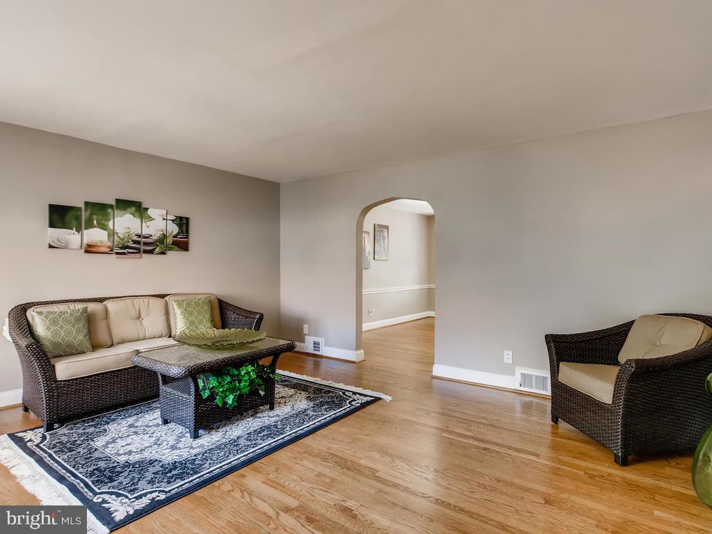 2019 Winford Road Baltimore, MD 21239 - Photo 4 of 27