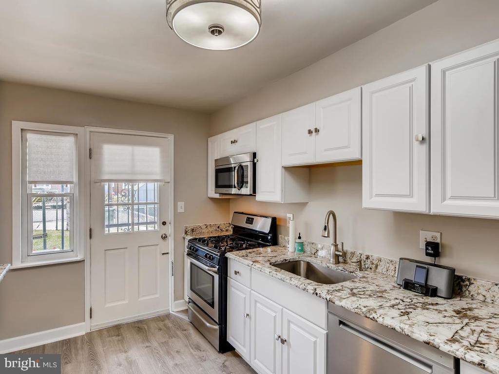 2019 Winford Road Baltimore, MD 21239 - Photo 8 of 27