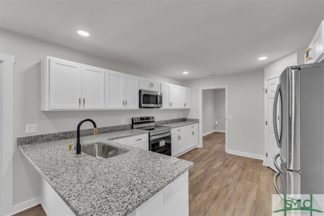 308 Sharondale Road Savannah, GA 31419 - Photo 13 of 44