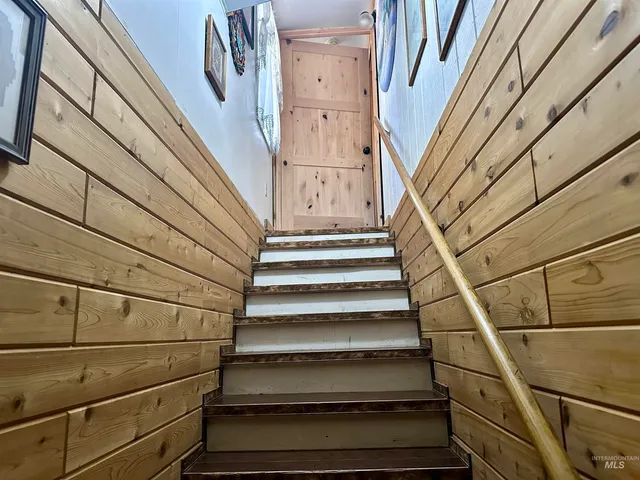 $599,000 | 1127 Ridgewood Drive, Kamiah, ID 83536