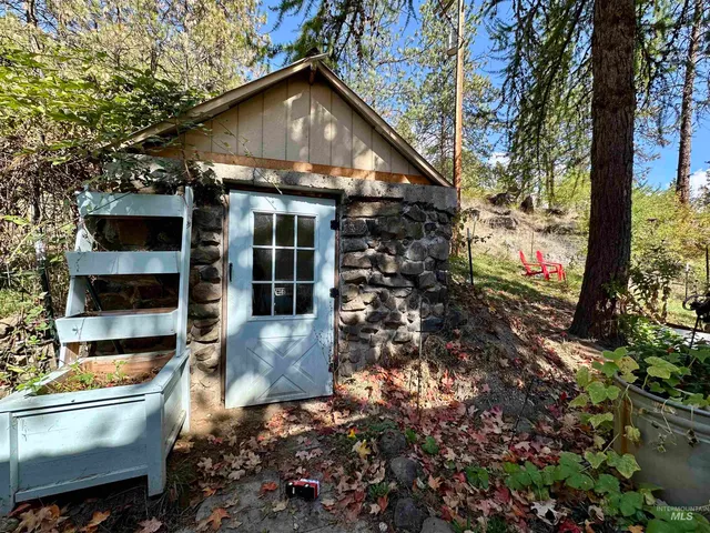 $599,000 | 1127 Ridgewood Drive, Kamiah, ID 83536