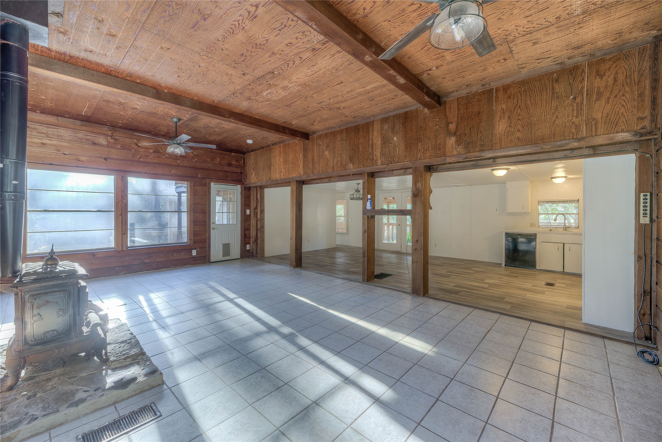 546 Port Boulevard Trinity, TX 75862 - Photo 10 of 22