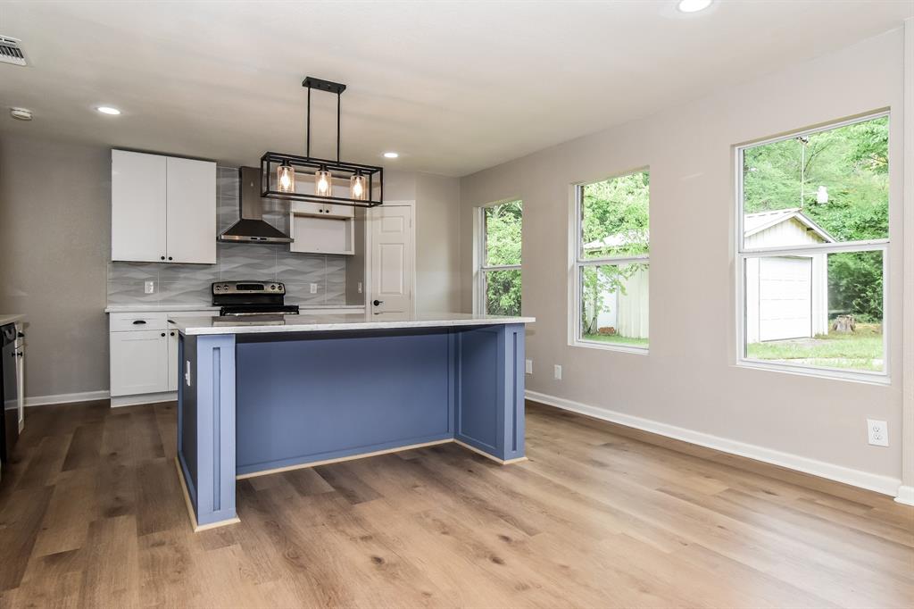 320 33rd Street Southwest Paris, TX 75460 - Photo 10 of 21