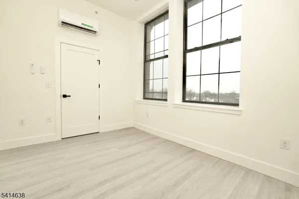 $2,200 | 536 Central Avenue, Unit 401, Newark, NJ 07107