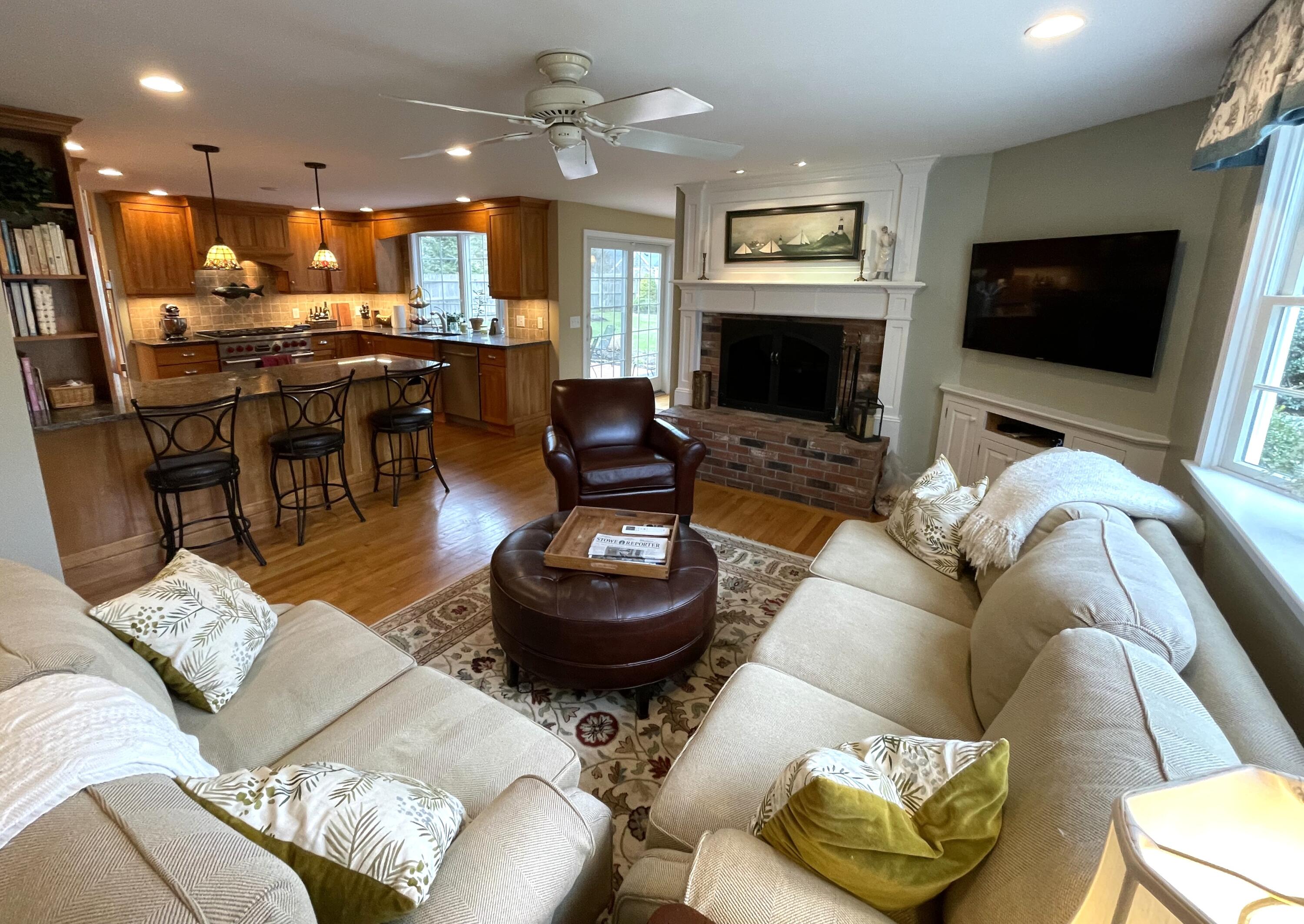 40 Riverview Lane Centerville, MA 02632 - Photo 4 of 37 Family Room
