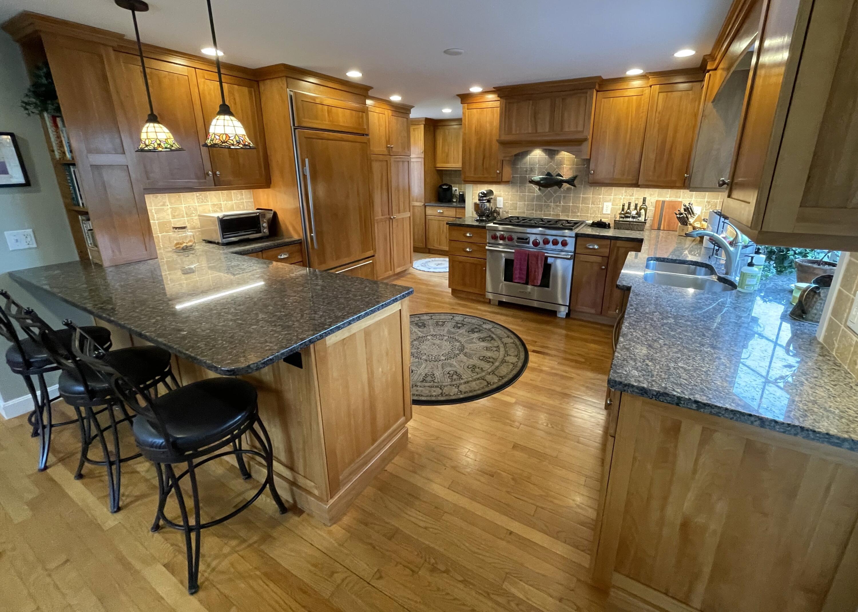 40 Riverview Lane Centerville, MA 02632 - Photo 5 of 37 Kitchen