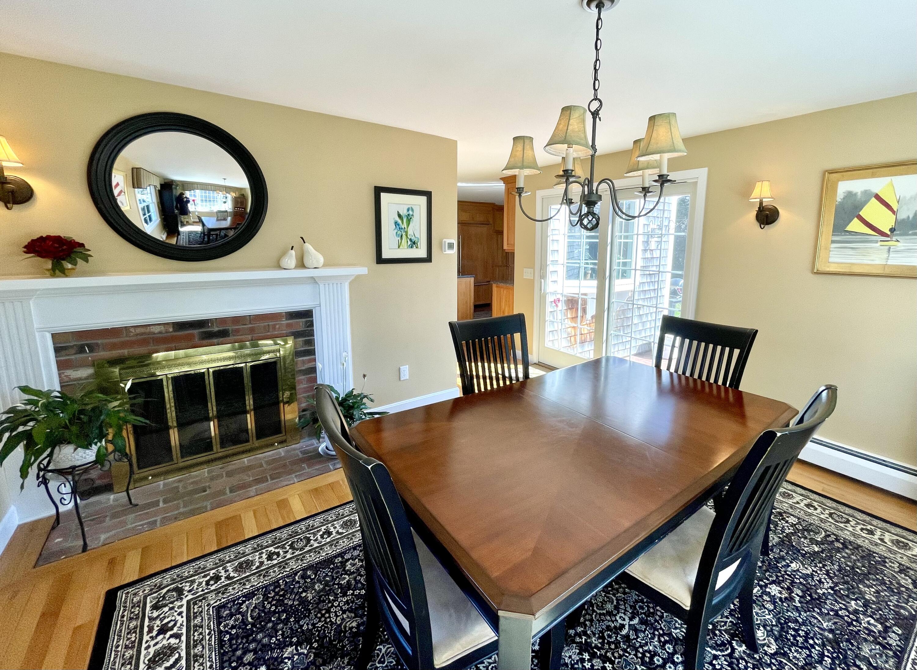 40 Riverview Lane Centerville, MA 02632 - Photo 6 of 33 Dining Room
