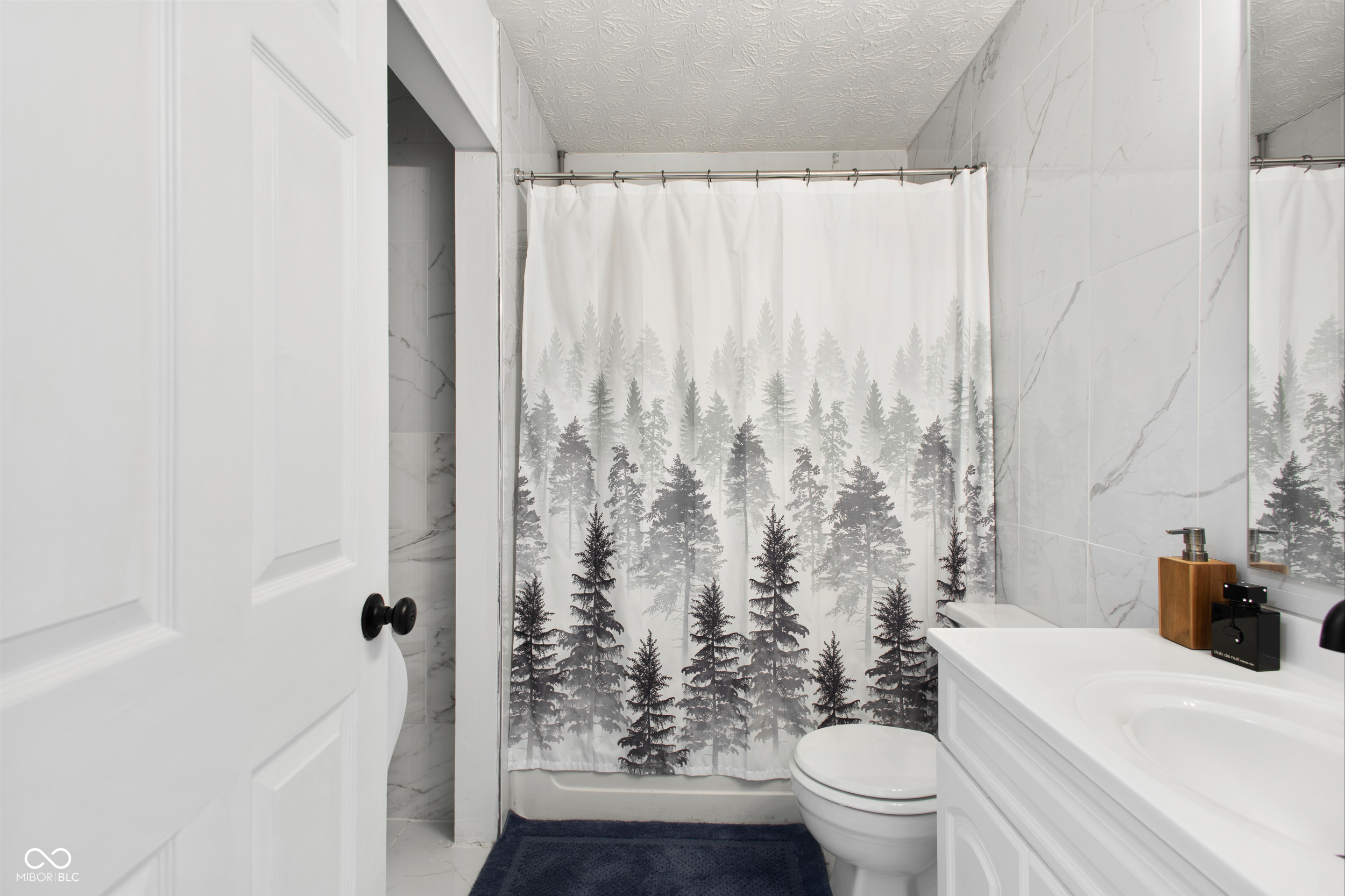 6614 Discovery Drive South Indianapolis, IN 46250 - Photo 11 of 14