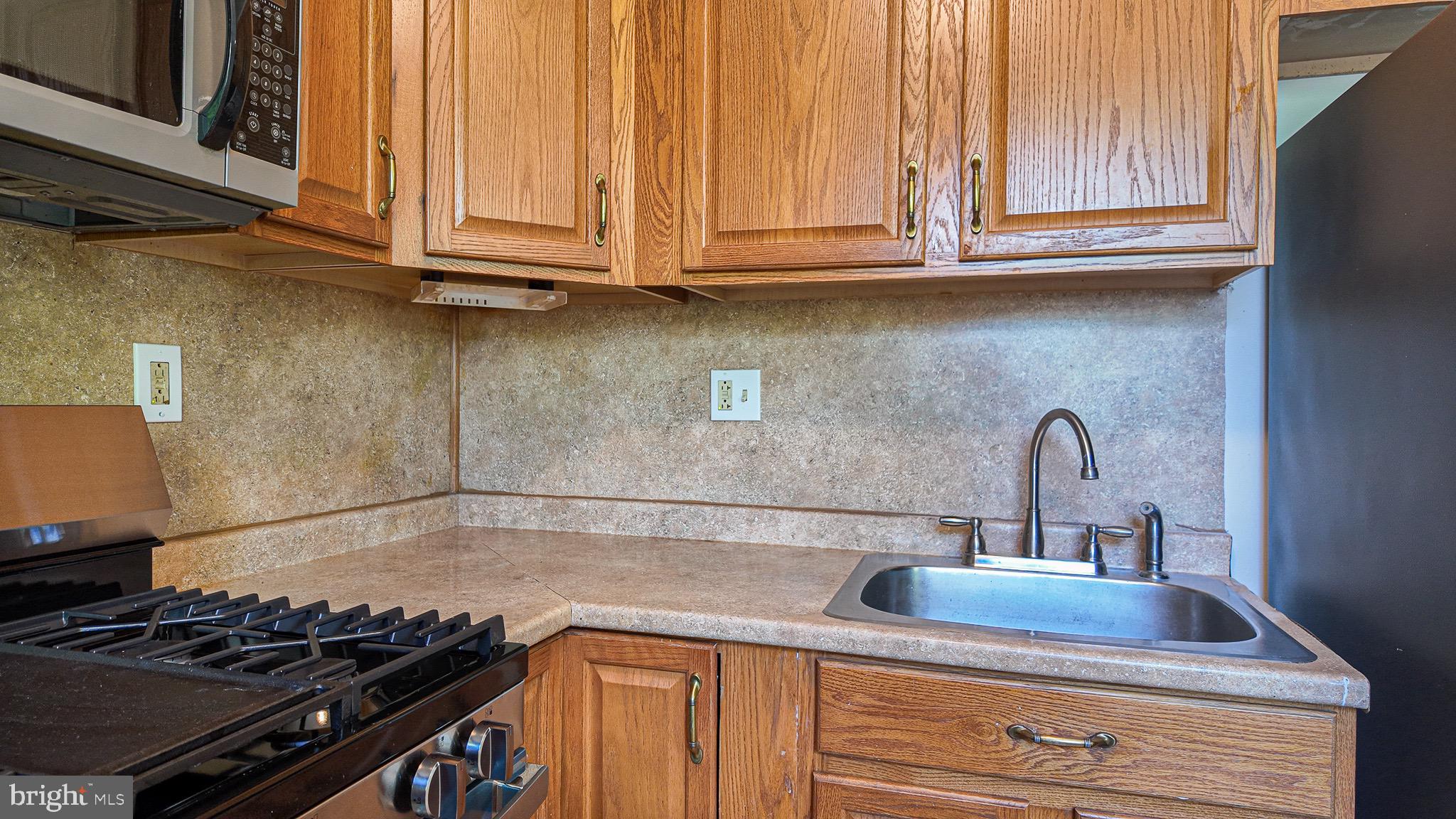 3403 Amity Road Philadelphia, PA 19154 - Photo 14 of 31 Gallery Image 14
