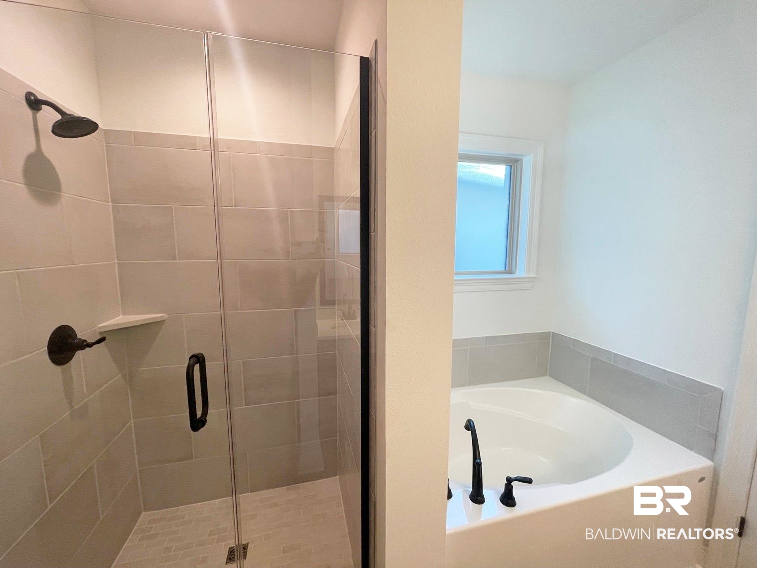 1403 Fenton Circle Foley, AL 36535 - Photo 8 of 15 Bathroom with plus walk in shower