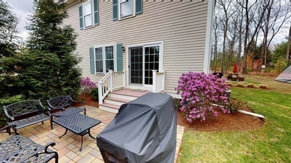 6 Robinson Road, Unit 7 Lexington, MA 02420 - Photo 17 of 20