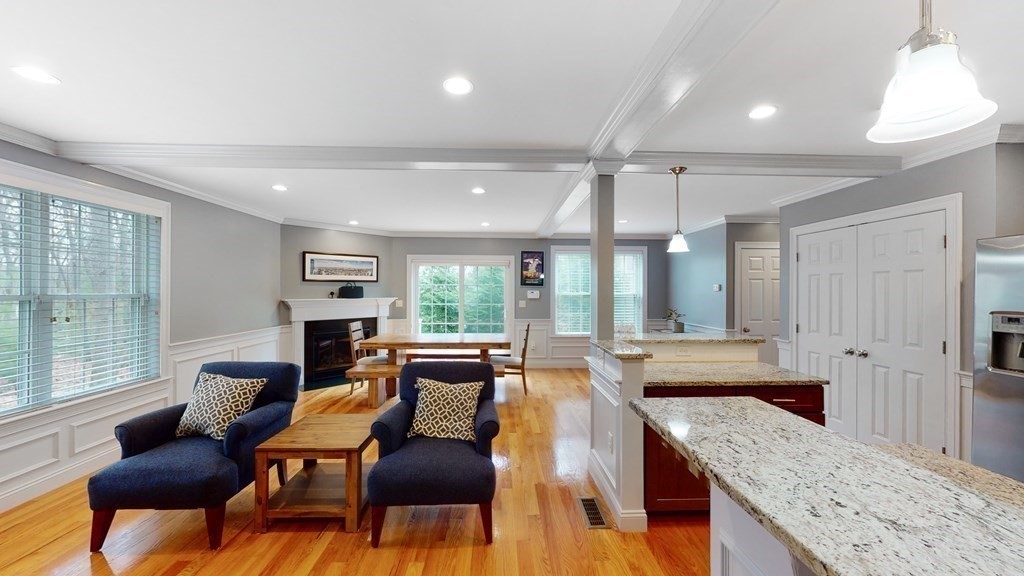 6 Robinson Road, Unit 7 Lexington, MA 02420 - Photo 5 of 20