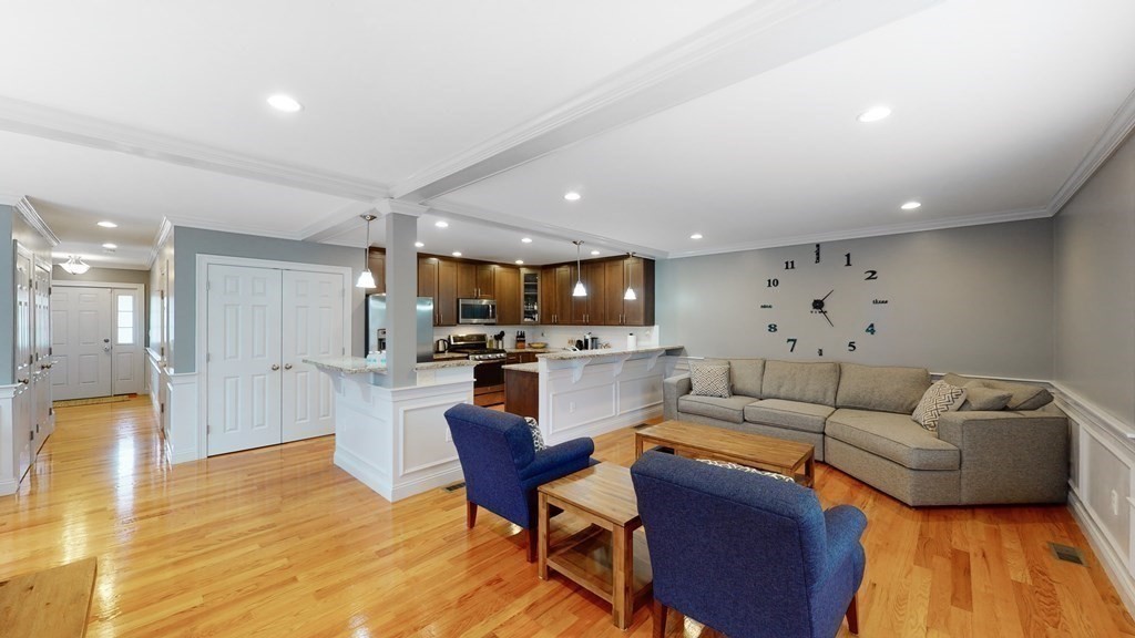 6 Robinson Road, Unit 7 Lexington, MA 02420 - Photo 7 of 20