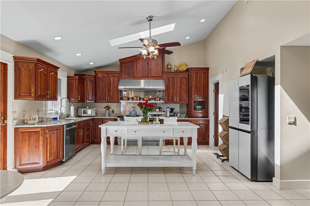 2840 Batestown Road Oakwood, IL 61858 - Photo 13 of 48