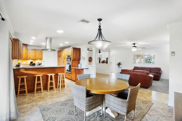 $3,800 | 1059 Carambola Circle, West Palm Beach, FL 33406