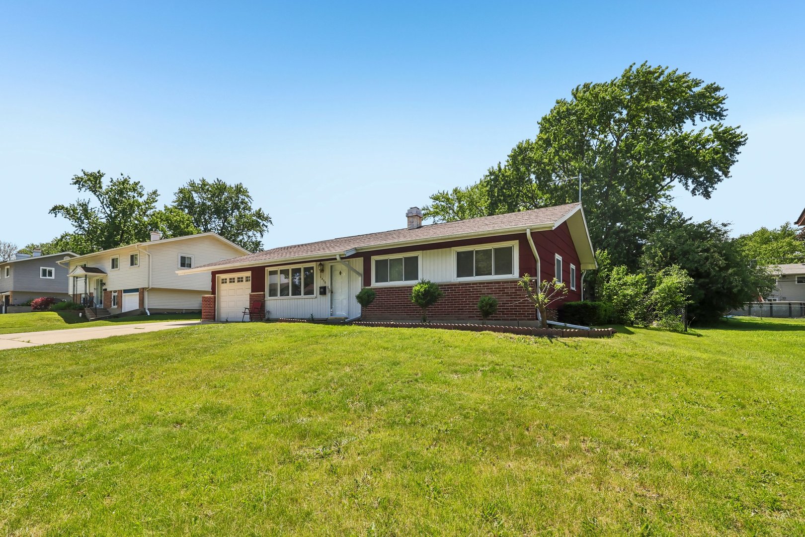 1450 Jefferson Road Hoffman Estates, IL 60169 - Photo 3 of 31