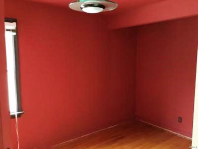 825 Carson Road St. Louis, MO 63135 - Photo 5 of 7 Gallery Image 5