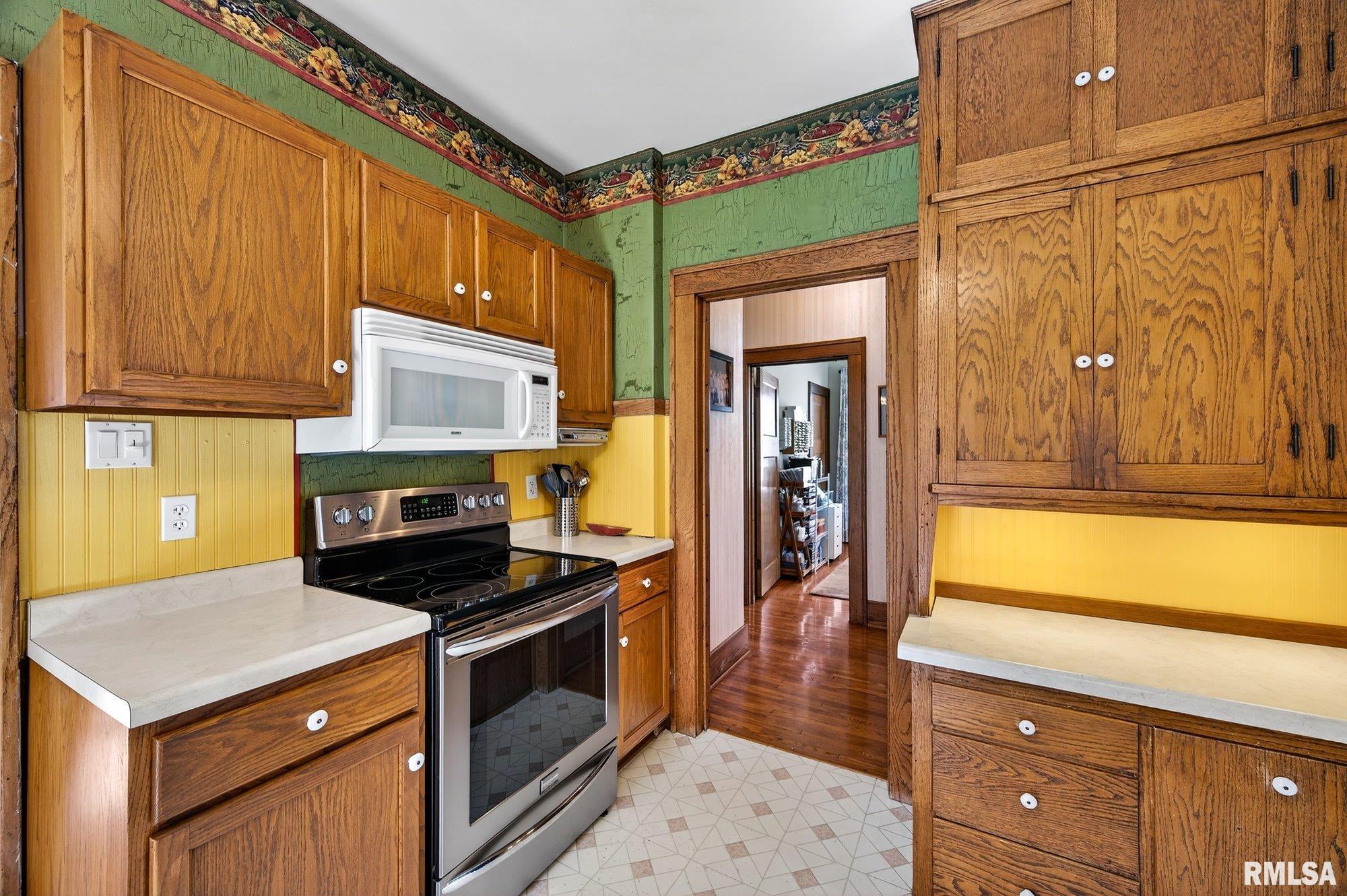 605 North Main Street Washington, IL 61571 - Photo 17 of 64