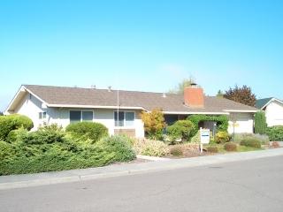6 Valley Oaks Place Santa Rosa, CA 95409 - Photo 1 of 1 Gallery Image 1