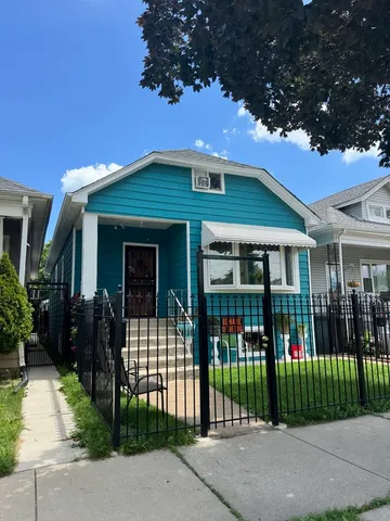 $265,000 | 10407 South Avenue O, Chicago, IL 60617