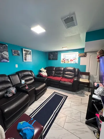 $265,000 | 10407 South Avenue O, Chicago, IL 60617