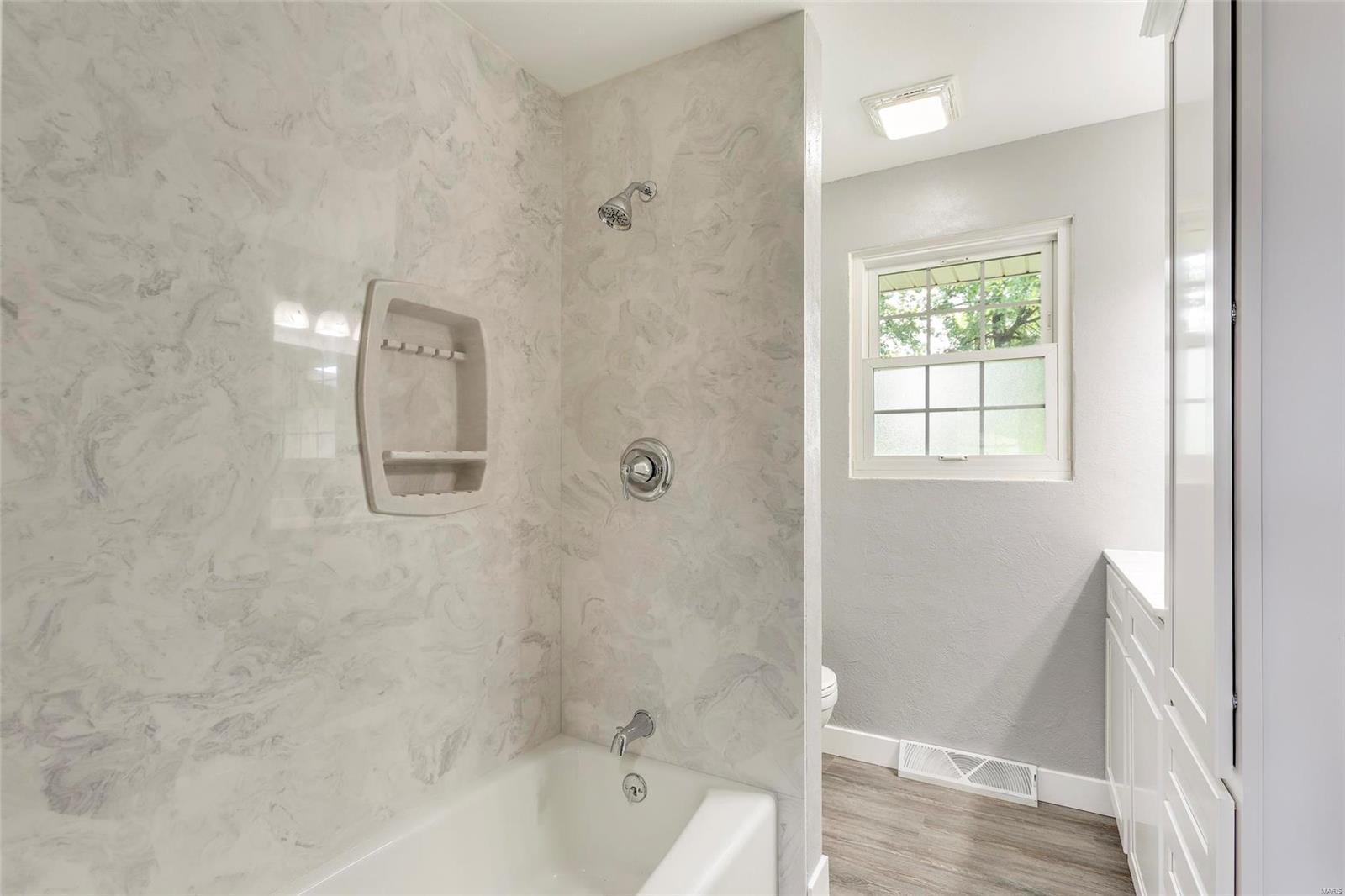 28 Victor Street Waterloo, IL 62298 - Photo 23 of 32