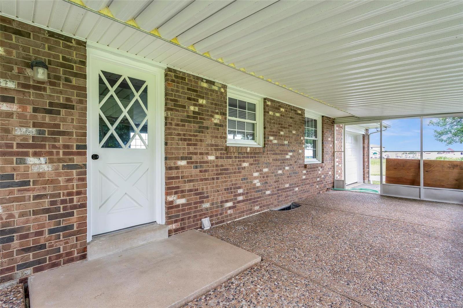 28 Victor Street Waterloo, IL 62298 - Photo 7 of 32