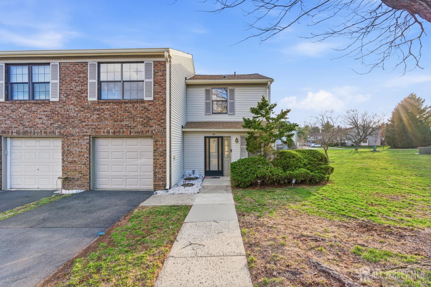 29 Exeter Court Somerset, NJ 08873 - Photo 1 of 30