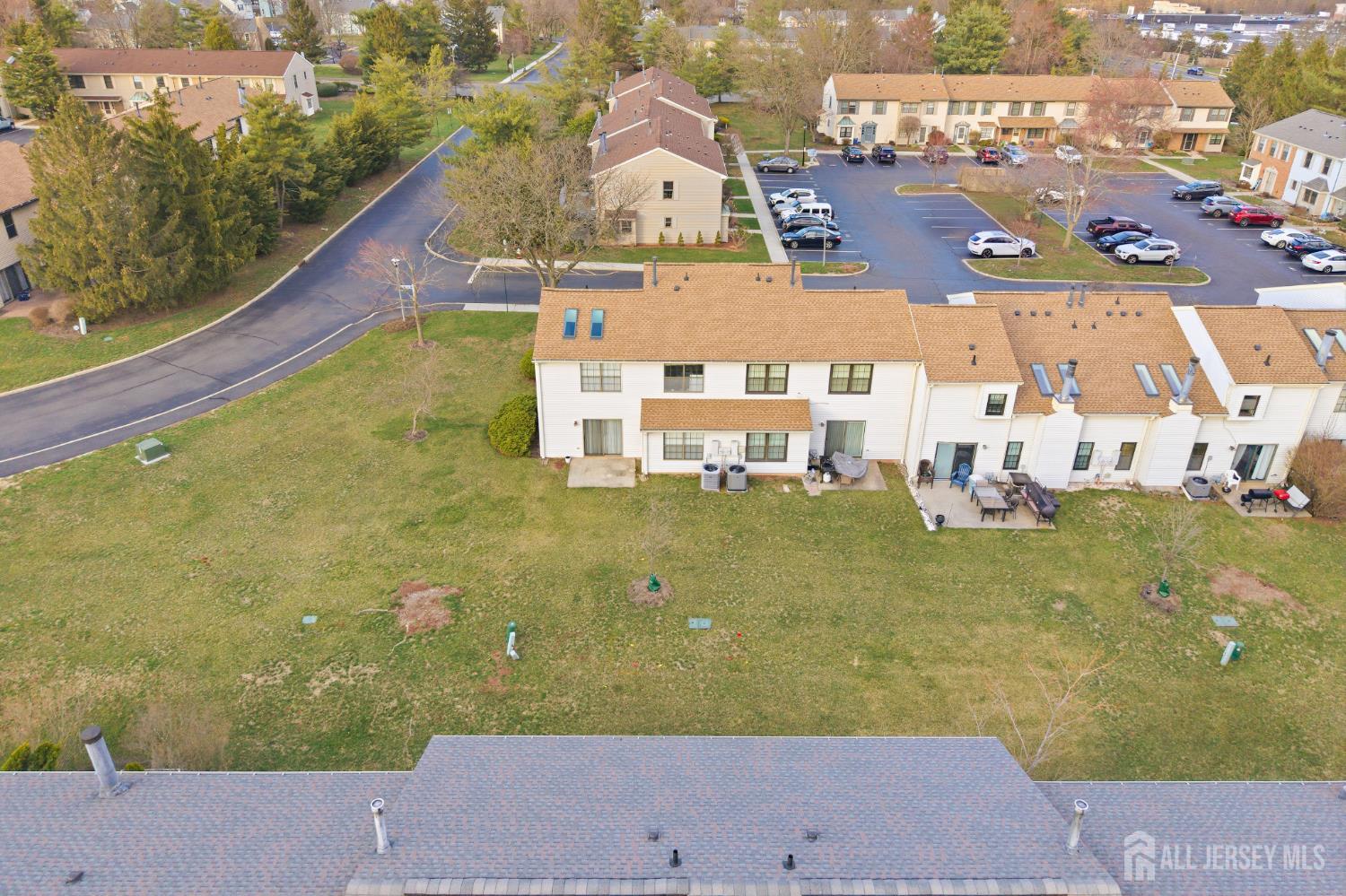 29 Exeter Court Somerset, NJ 08873 - Photo 26 of 30