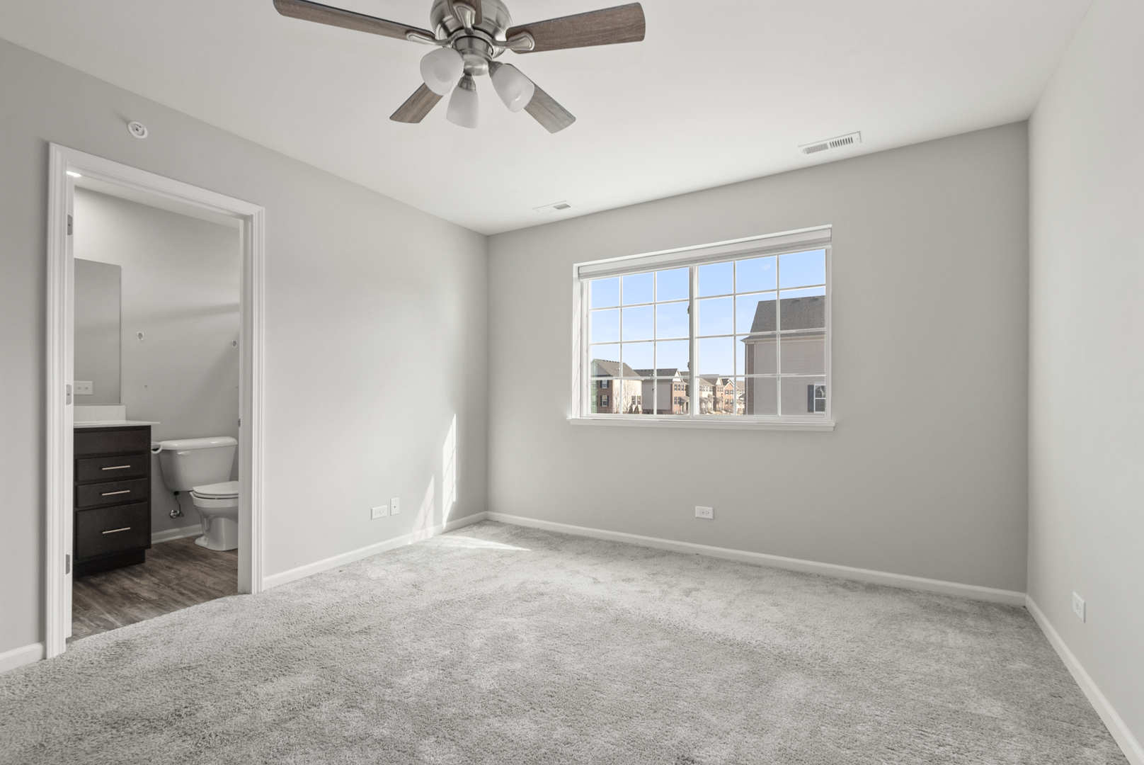 2045 Stuttle Road Batavia, IL 60510 - Photo 10 of 18 a view of an empty room with a window