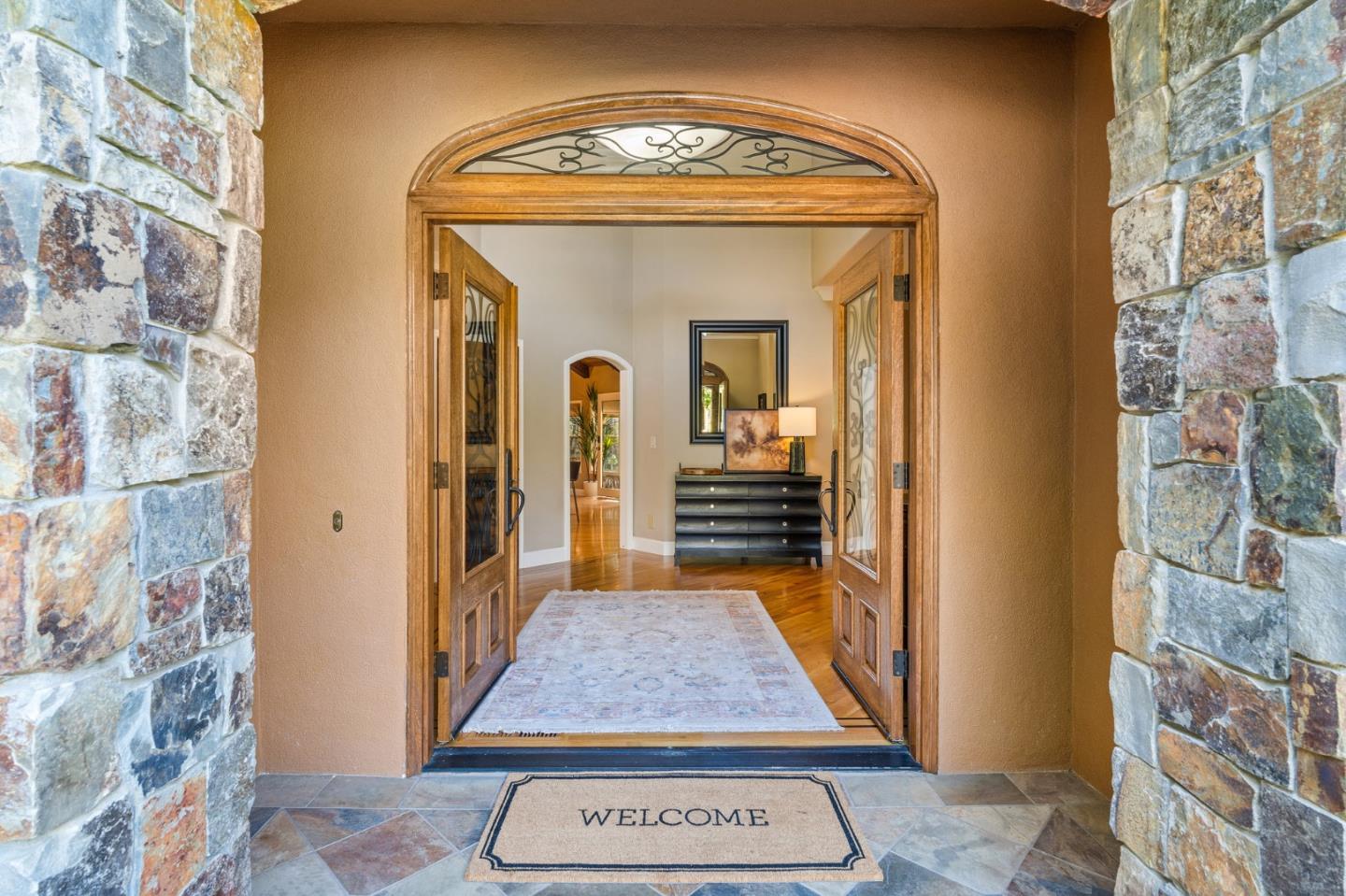 2395 Ric Drive Gilroy, CA 95020 - Photo 12 of 100