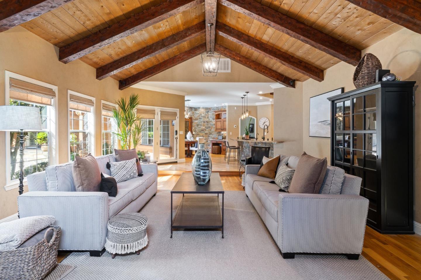 2395 Ric Drive Gilroy, CA 95020 - Photo 19 of 100