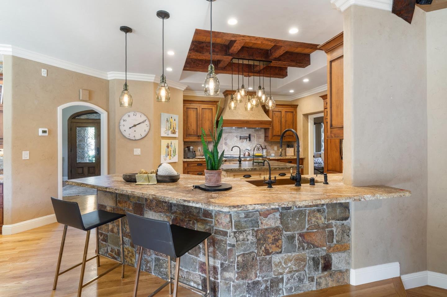 2395 Ric Drive Gilroy, CA 95020 - Photo 22 of 100