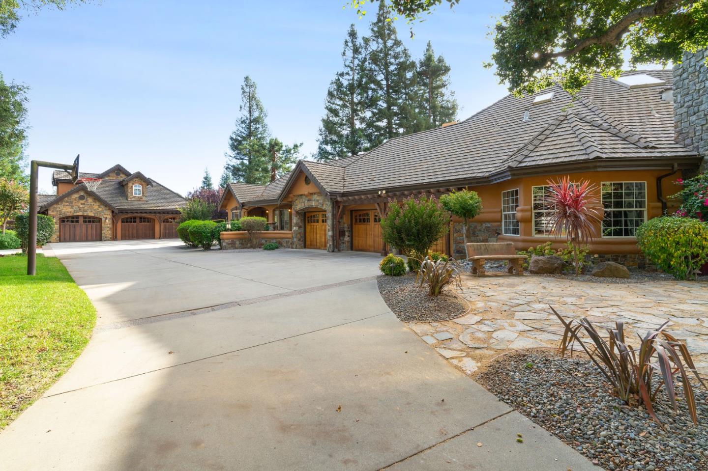 2395 Ric Drive Gilroy, CA 95020 - Photo 96 of 100