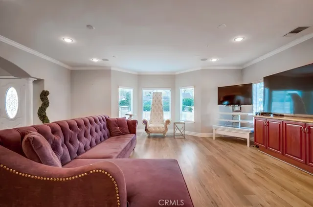 $1,688,000 | 322 East 19th Street, Upland, CA 91784